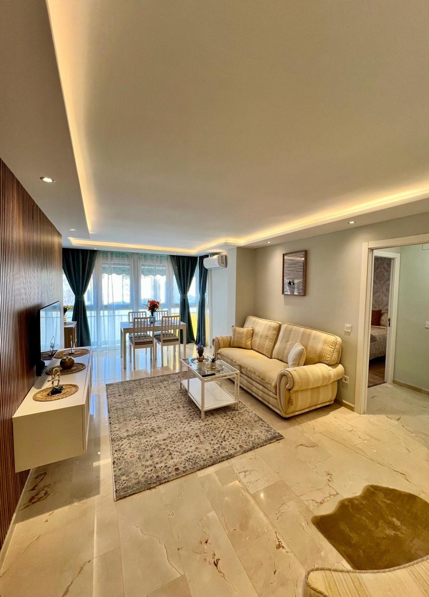 Apartamentos Prestige Suites Malaga IV Eksteriør billede