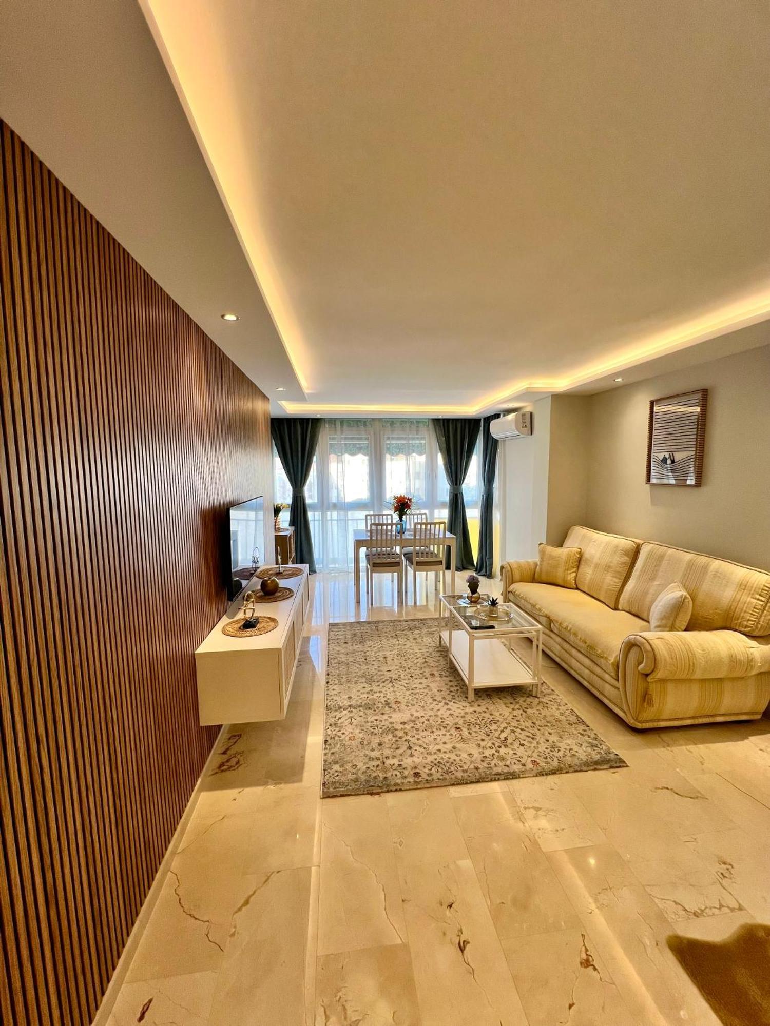 Apartamentos Prestige Suites Malaga IV Eksteriør billede